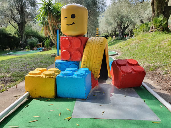 Mini-golf Menton - Lego